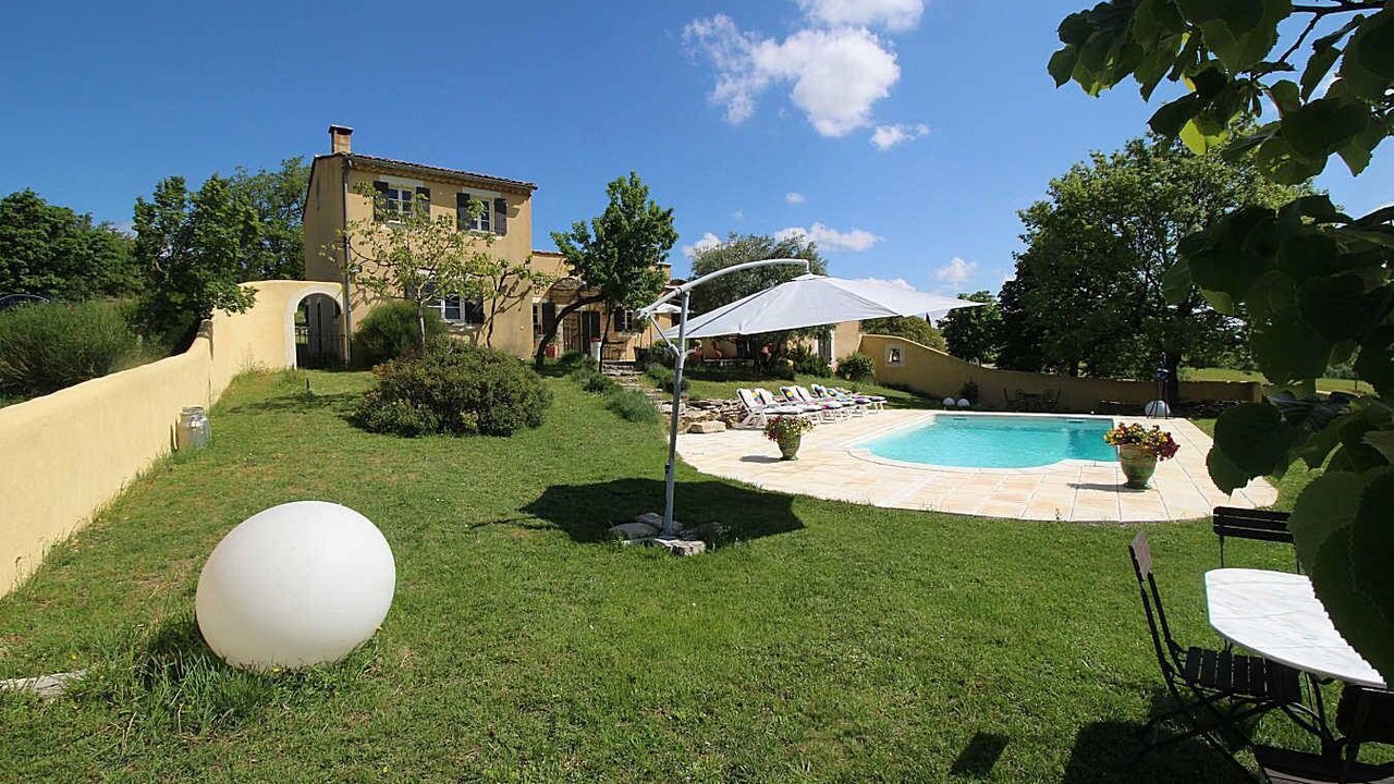 Photo of Outdoor in Saint-Martin-de-Castillon