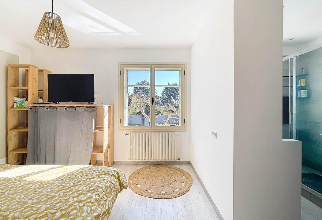 Photo of Bedroom in Chateaurenard