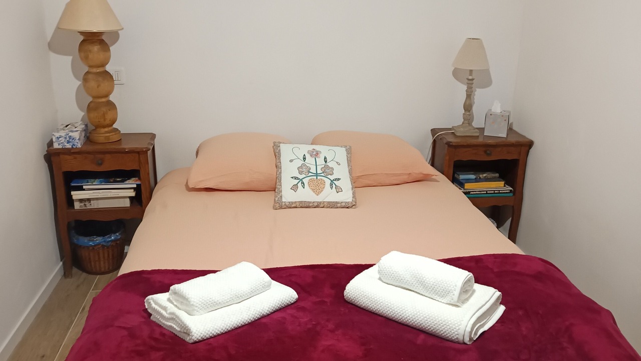 Photo of Bedroom in Caromb