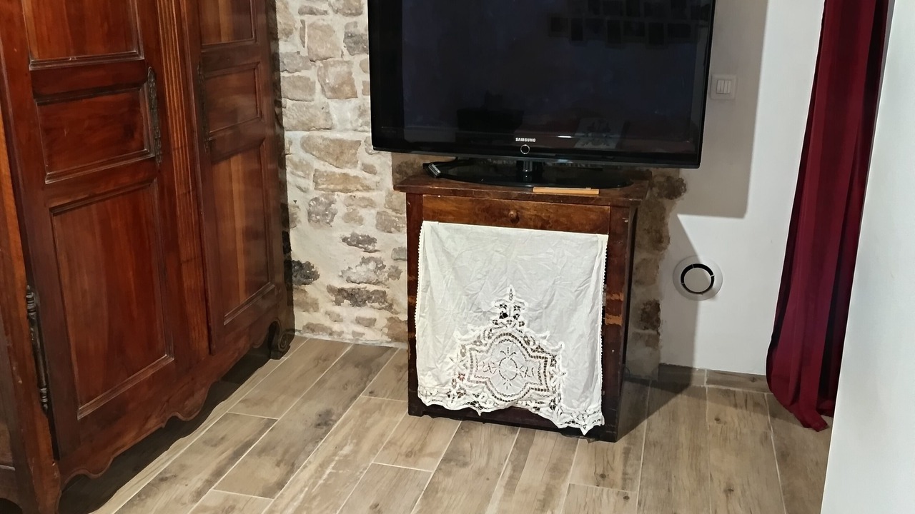 Photo of Bedroom in Caromb