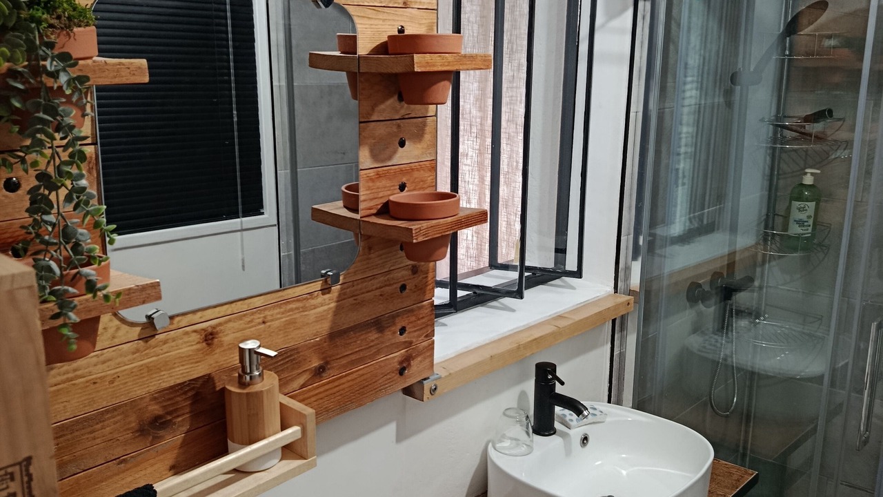 Photo of Bathroom in Caromb