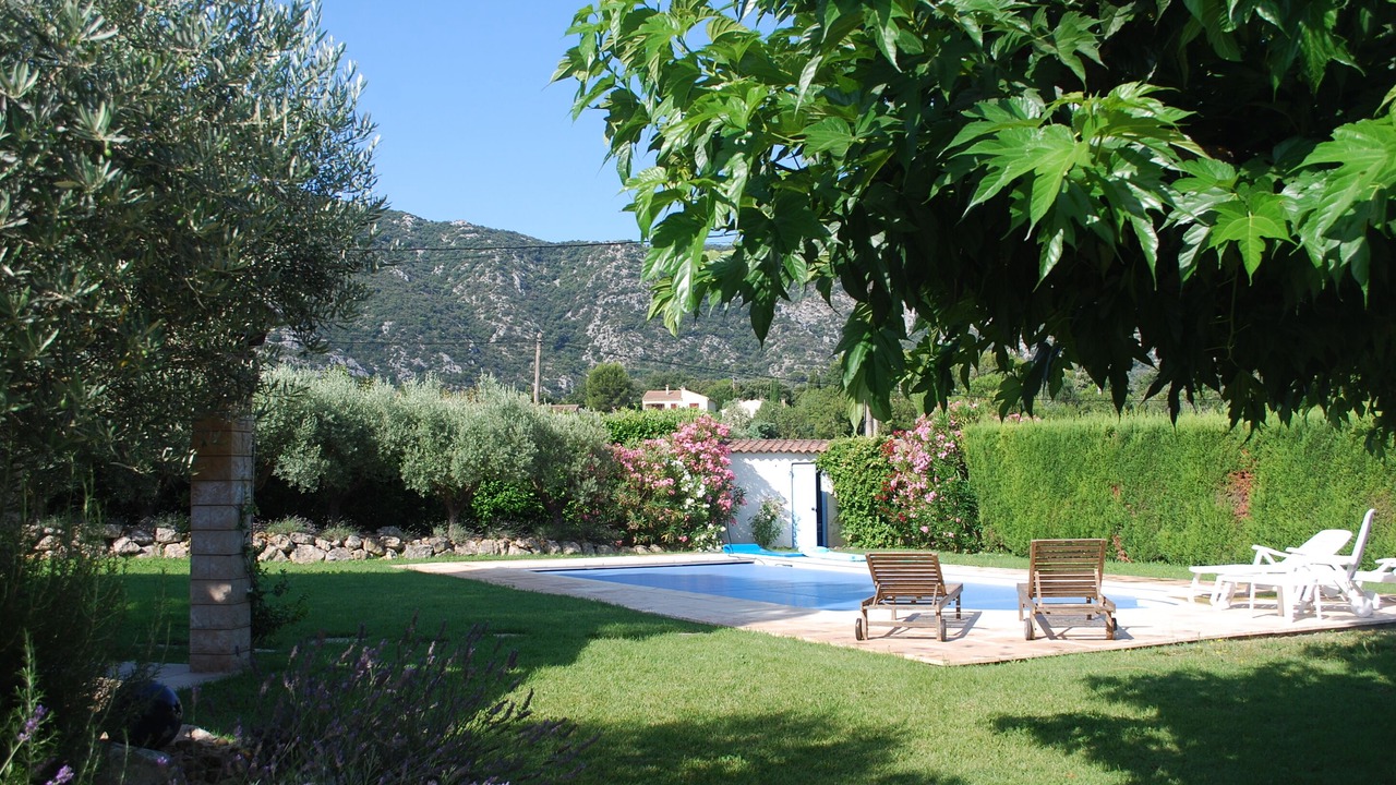 Photo of Outdoor in Maubec