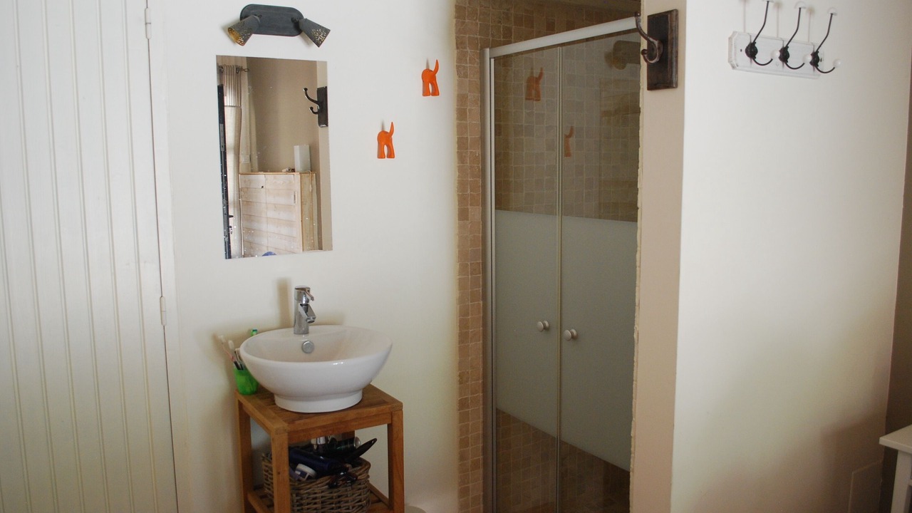 Photo of Bathroom in Maubec