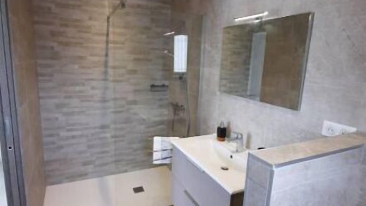 Photo of Bathroom in Mormoiron