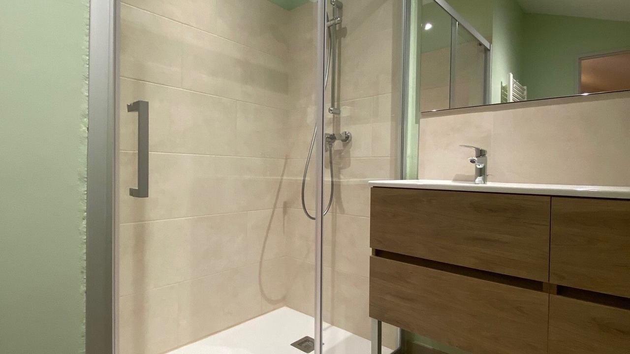 Photo of Bathroom in Caderousse