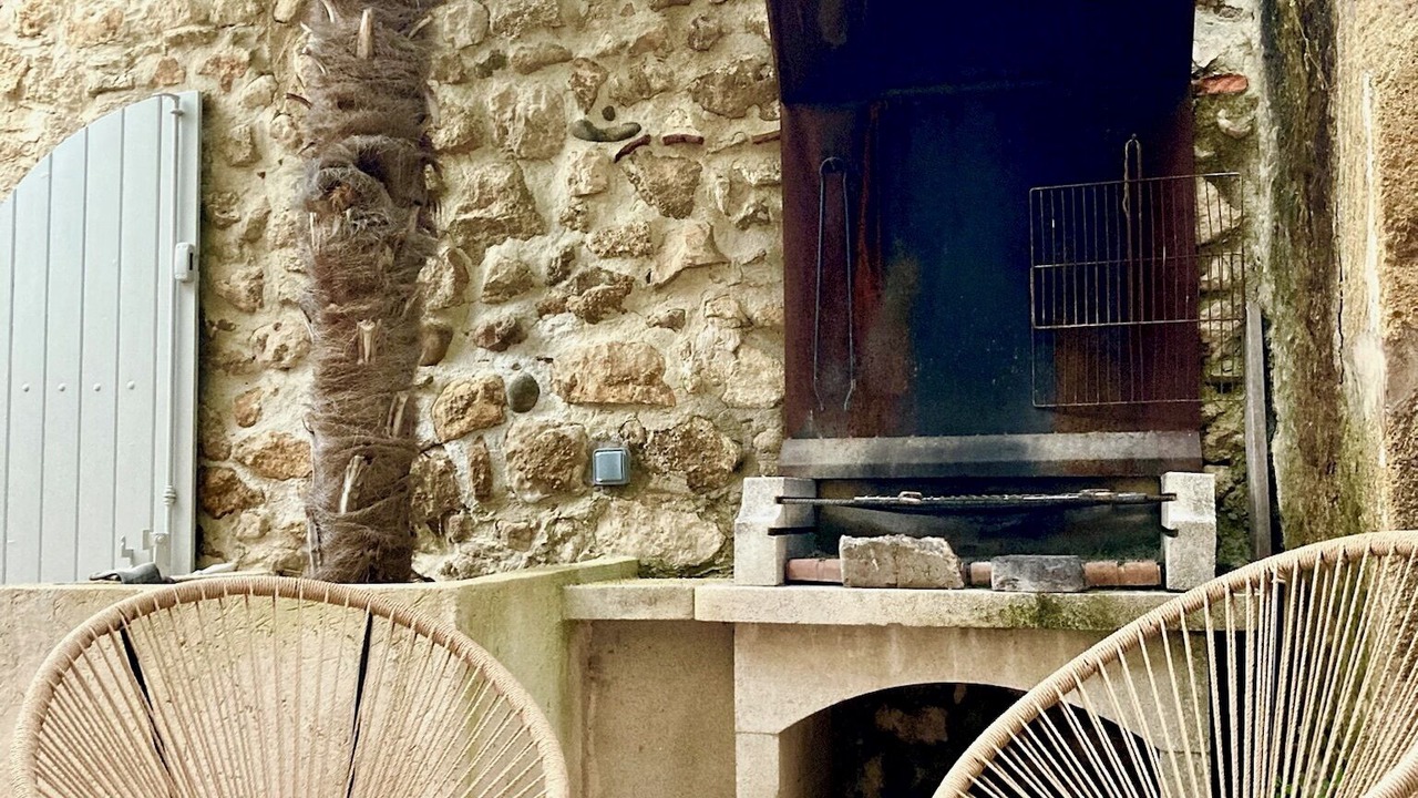 Photo of Patio Balcony in La Roque-d'Antheron