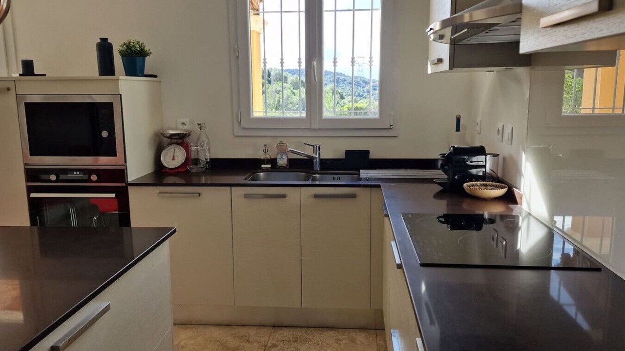 Photo of Kitchen in Aurons