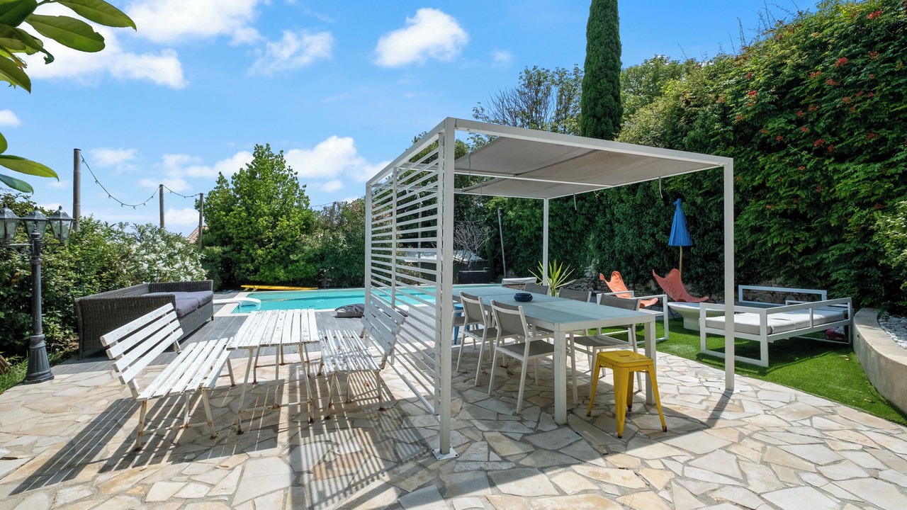 Photo of Outdoor in Ledenon