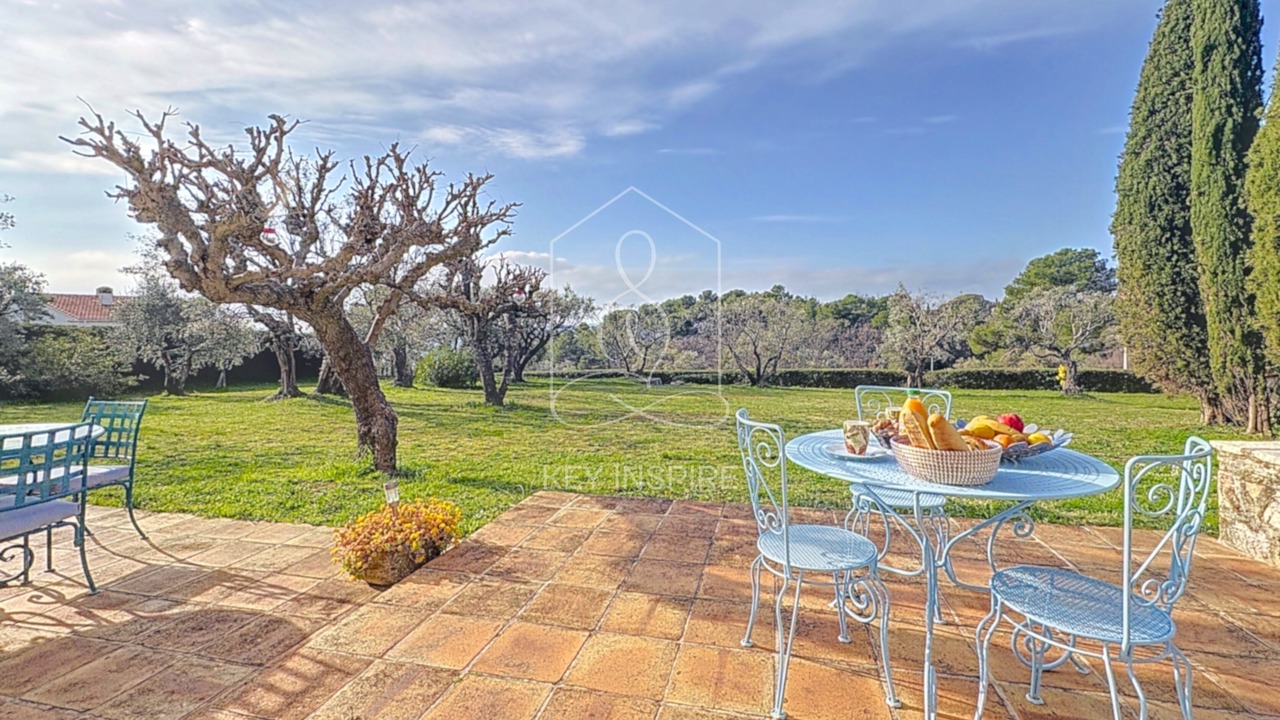 Photo of Outdoor in Tourrettes