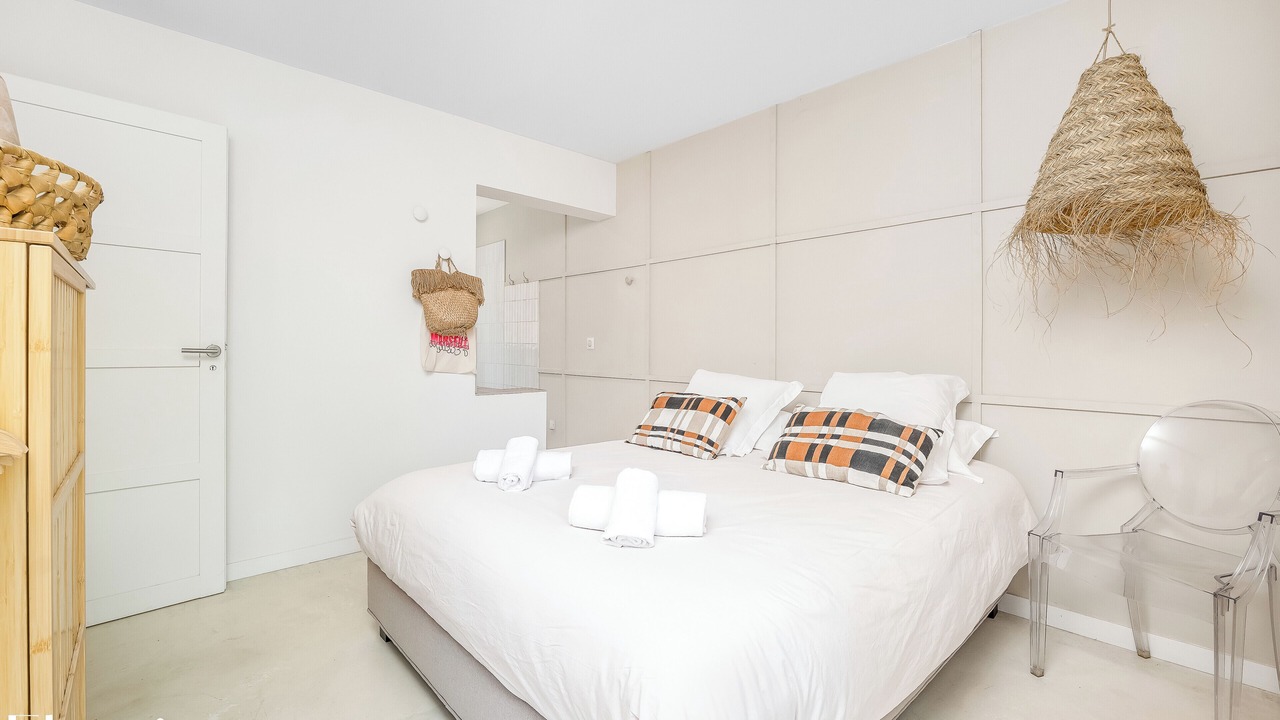 Photo of Bedroom in La Roque-d'Antheron