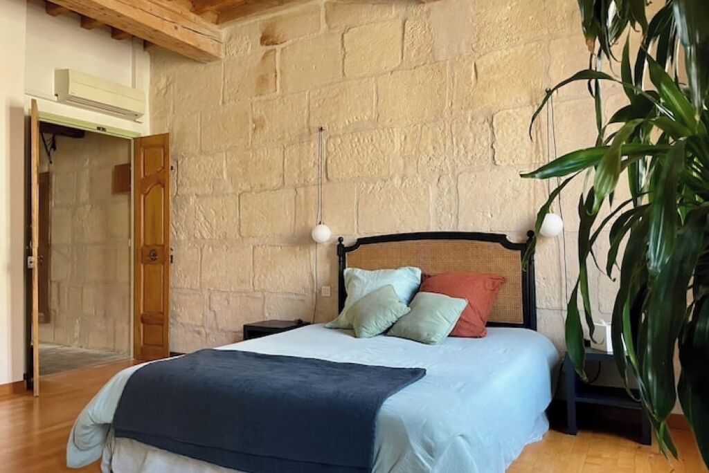 Photo of Bedroom in Arles