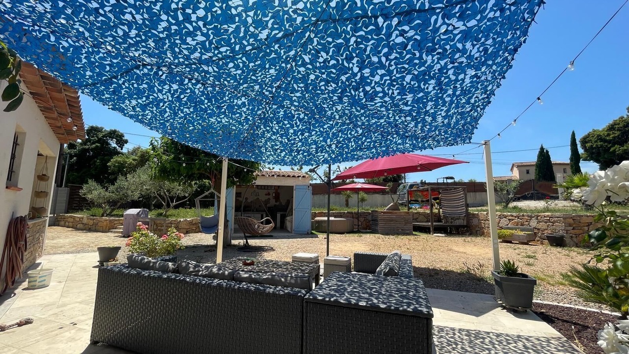 Photo of Patio Balcony in Trans-en-Provence