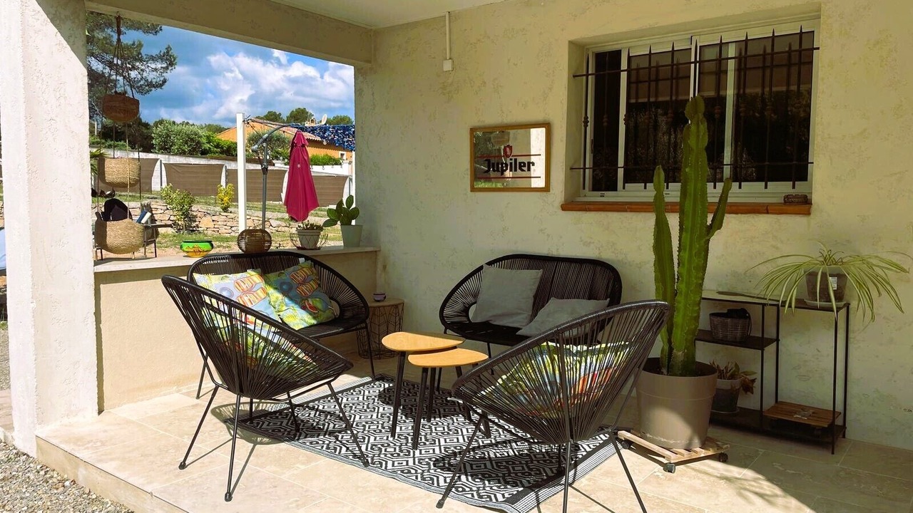 Photo of Patio Balcony in Trans-en-Provence