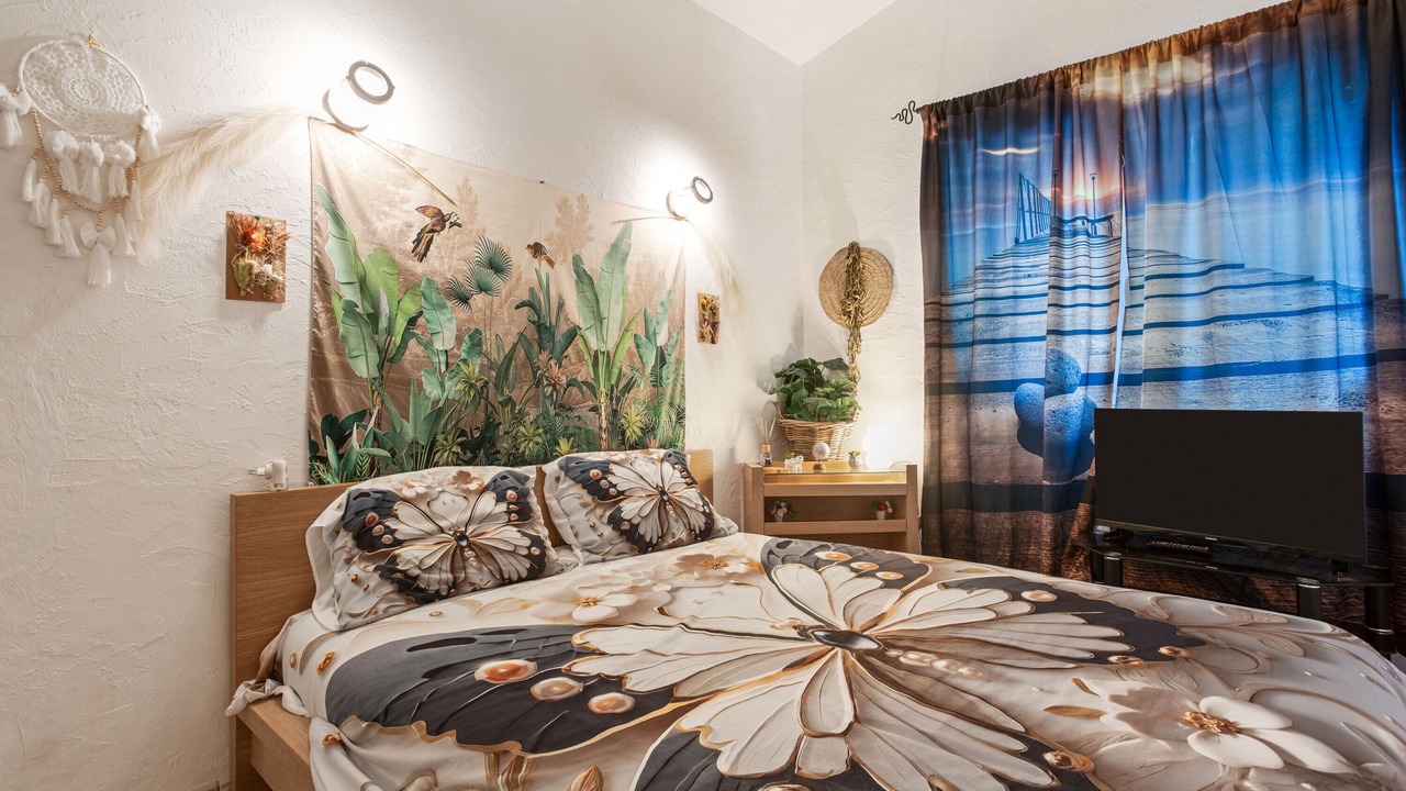 Photo of Bedroom in Cuers
