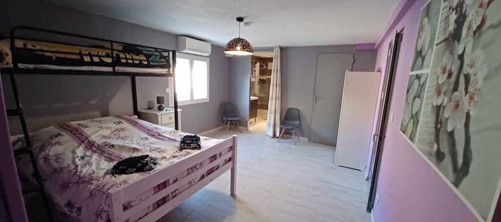 Photo of Bedroom in Redessan
