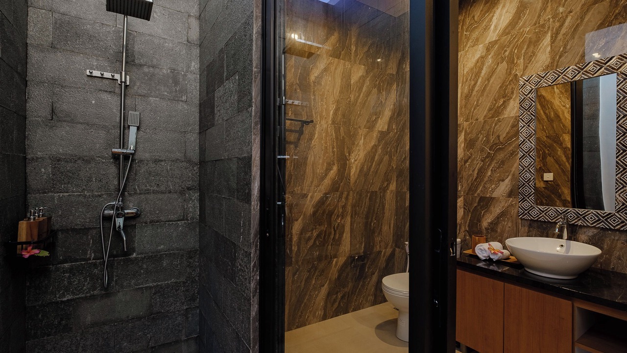 Photo of Bathroom in Singakerta