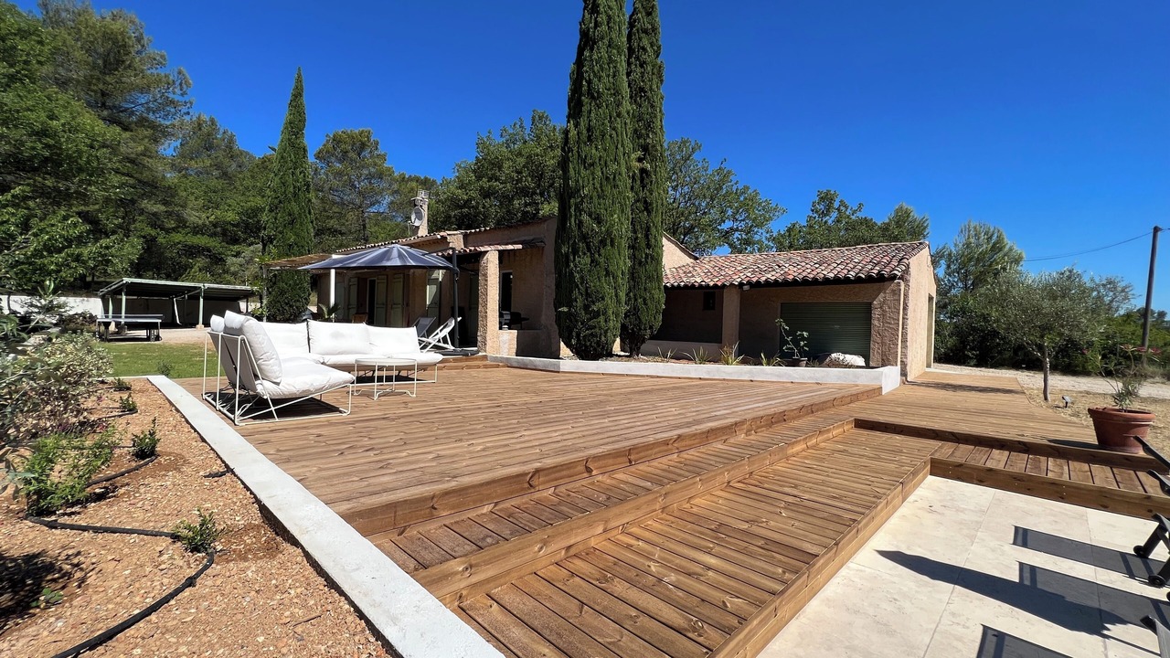 Photo of Patio Balcony in Saint-Maximin-la-Sainte-Baume