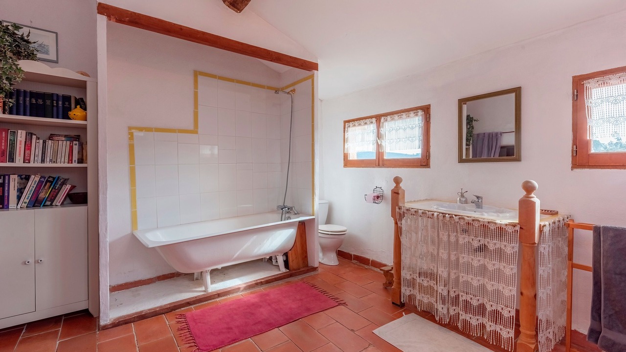 Photo of Bathroom in Brignoles