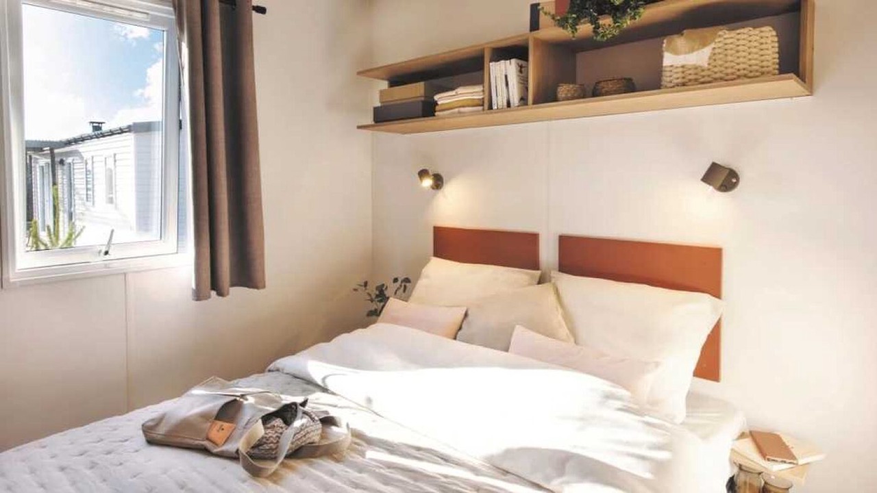Photo of Bedroom in Bauduen