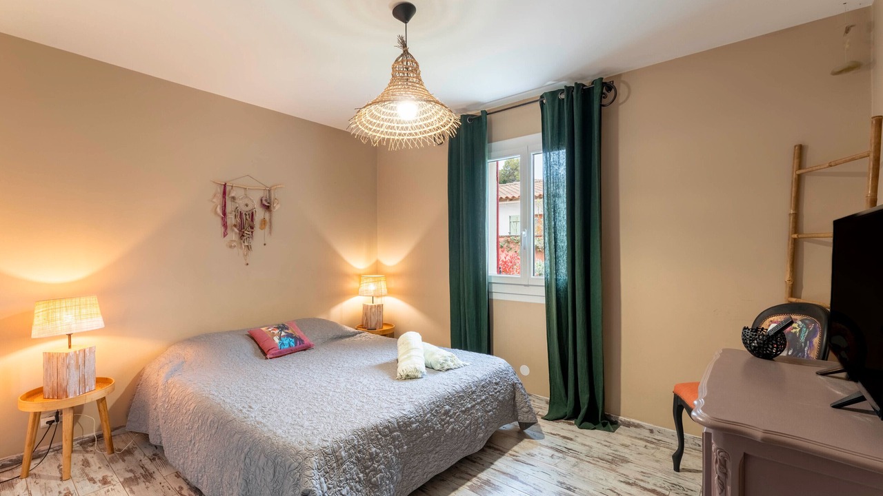 Photo of Bedroom in Molleges