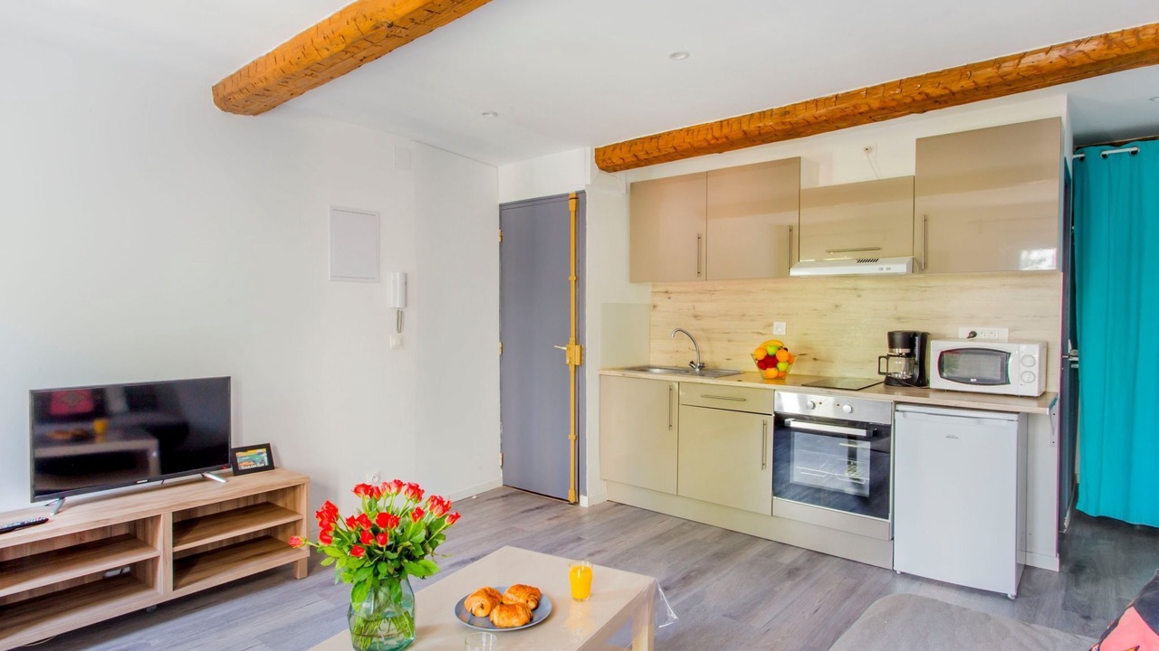Photo of Livingroom in Le Mourillon