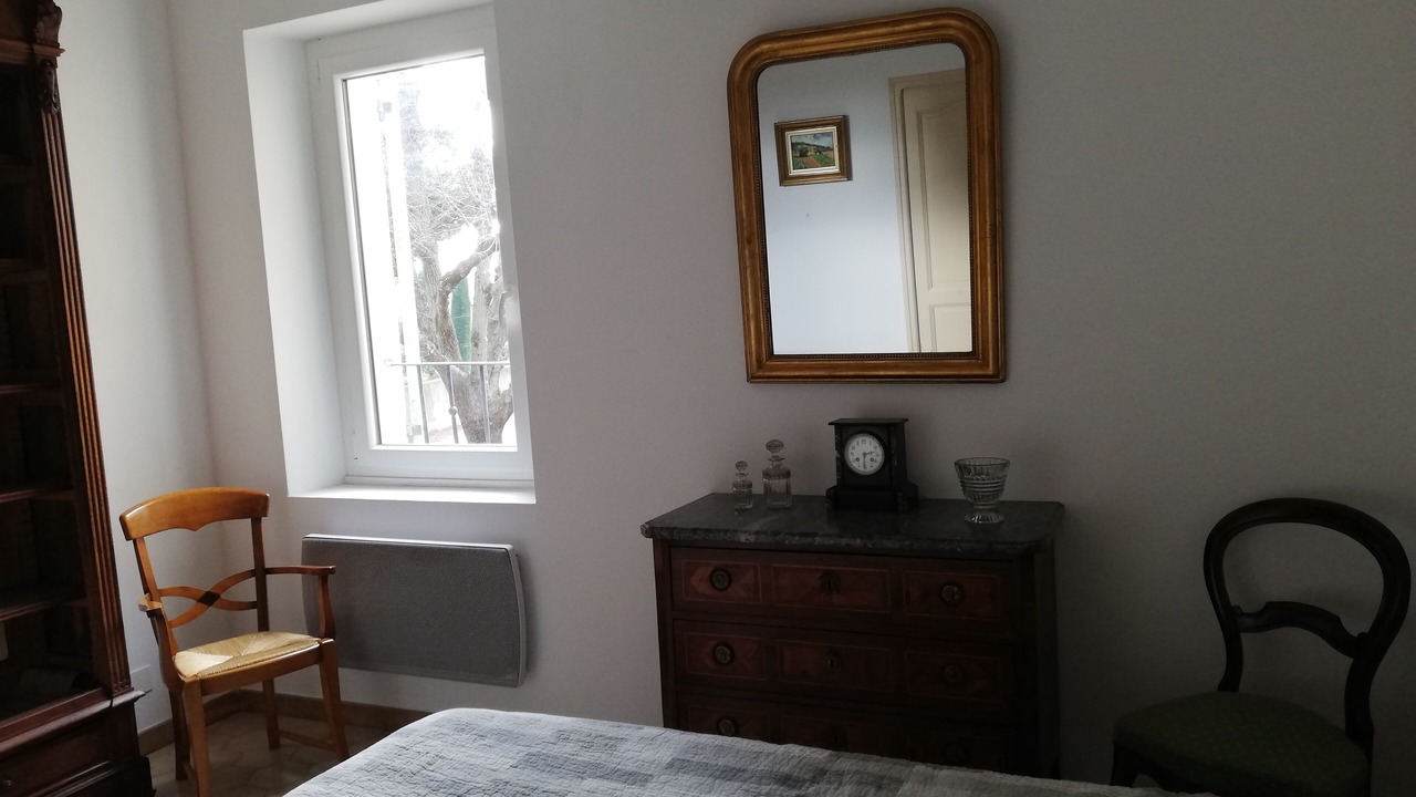 Photo of Bedroom in Camaret-sur-Aigues