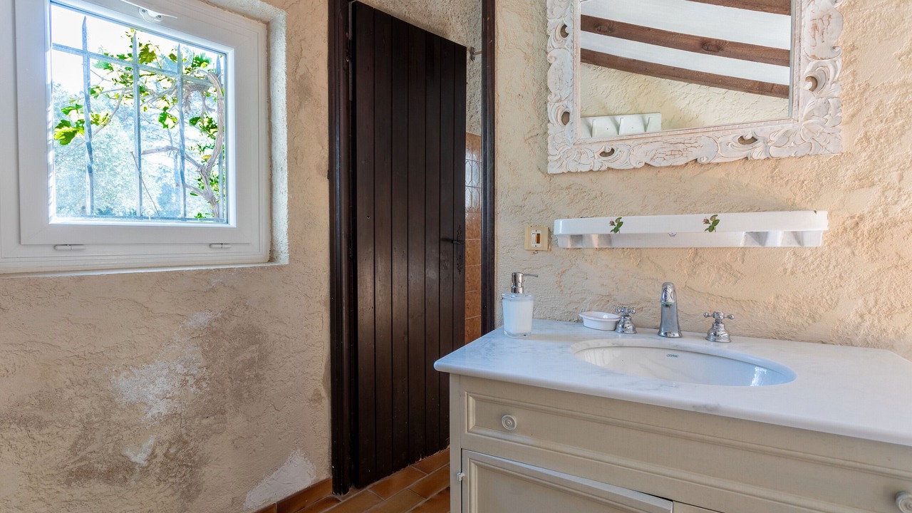 Photo of Bathroom in Draguignan