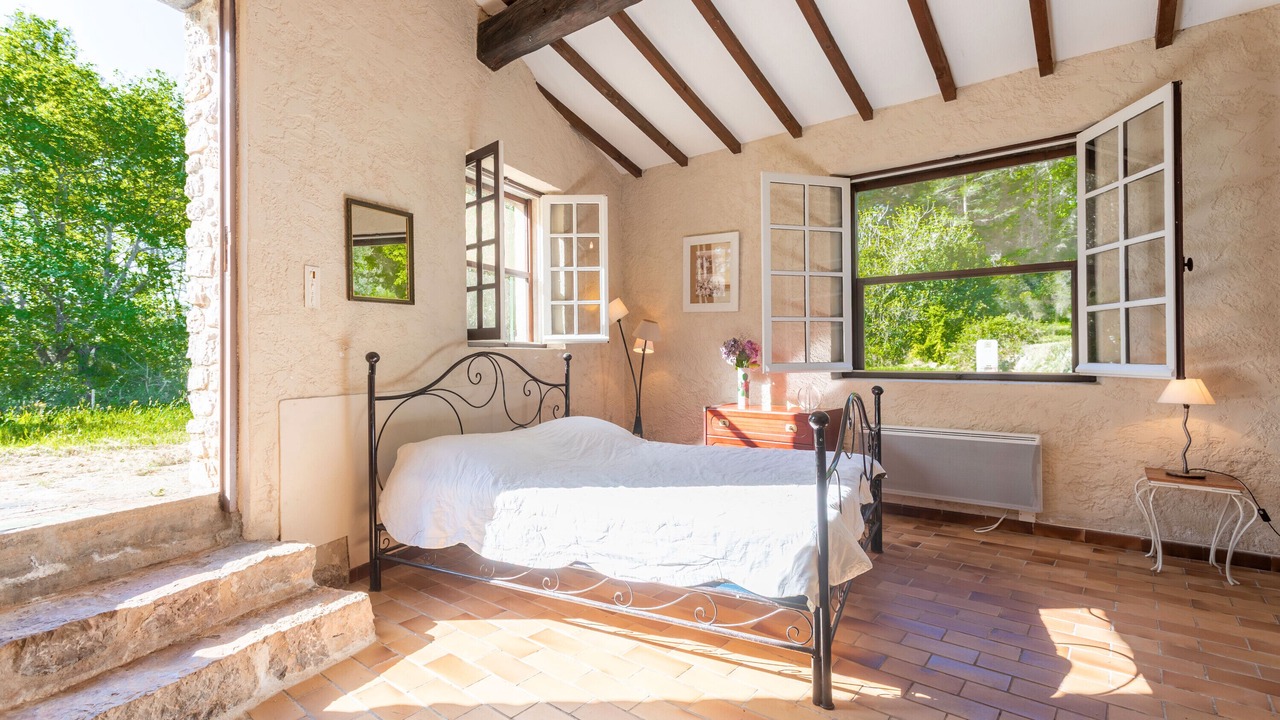 Photo of Bedroom in Draguignan