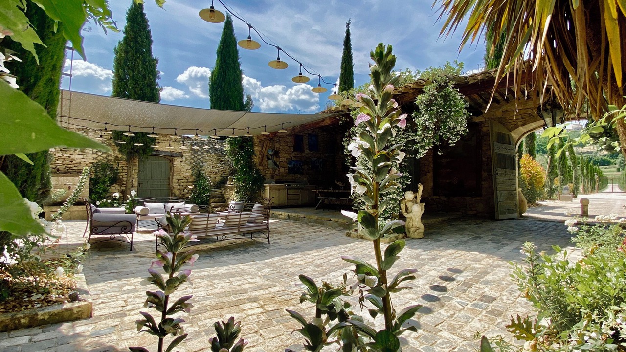 Photo of Patio Balcony in Menerbes