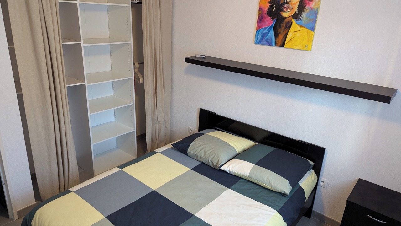 Photo of Bedroom in Pont Royal