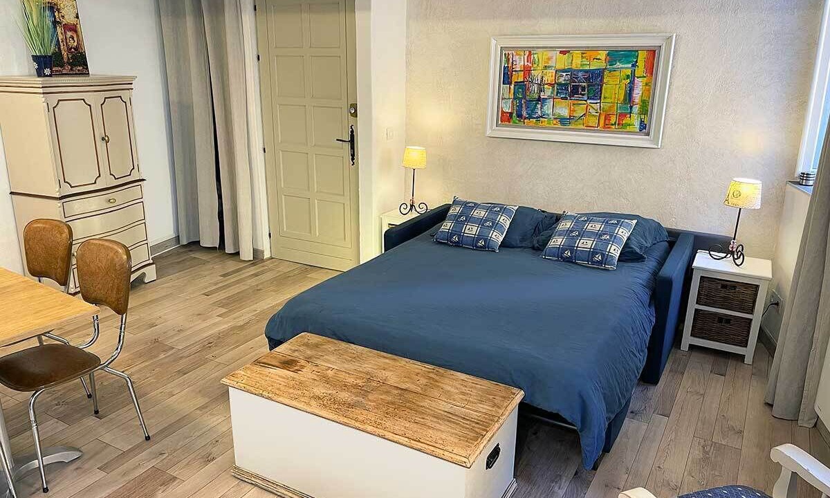 Photo of Bedroom in Hyeres City Centre