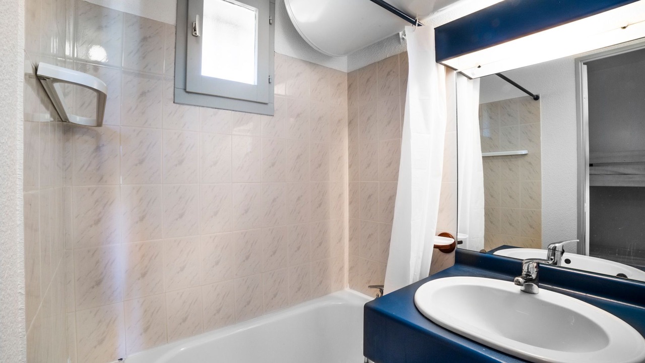 Photo of Bathroom in Miramar