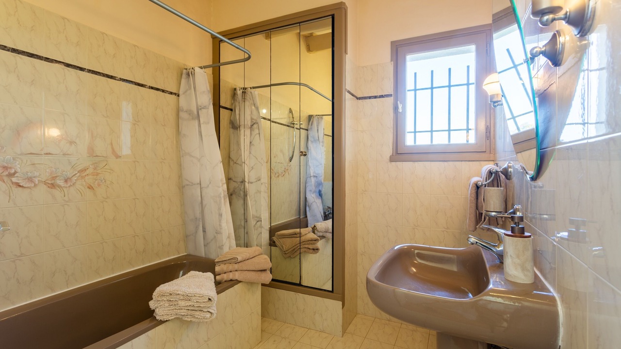Photo of Bathroom in Montfrin