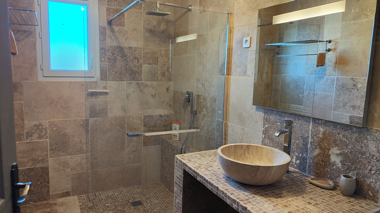 Photo of Bathroom in Gargas