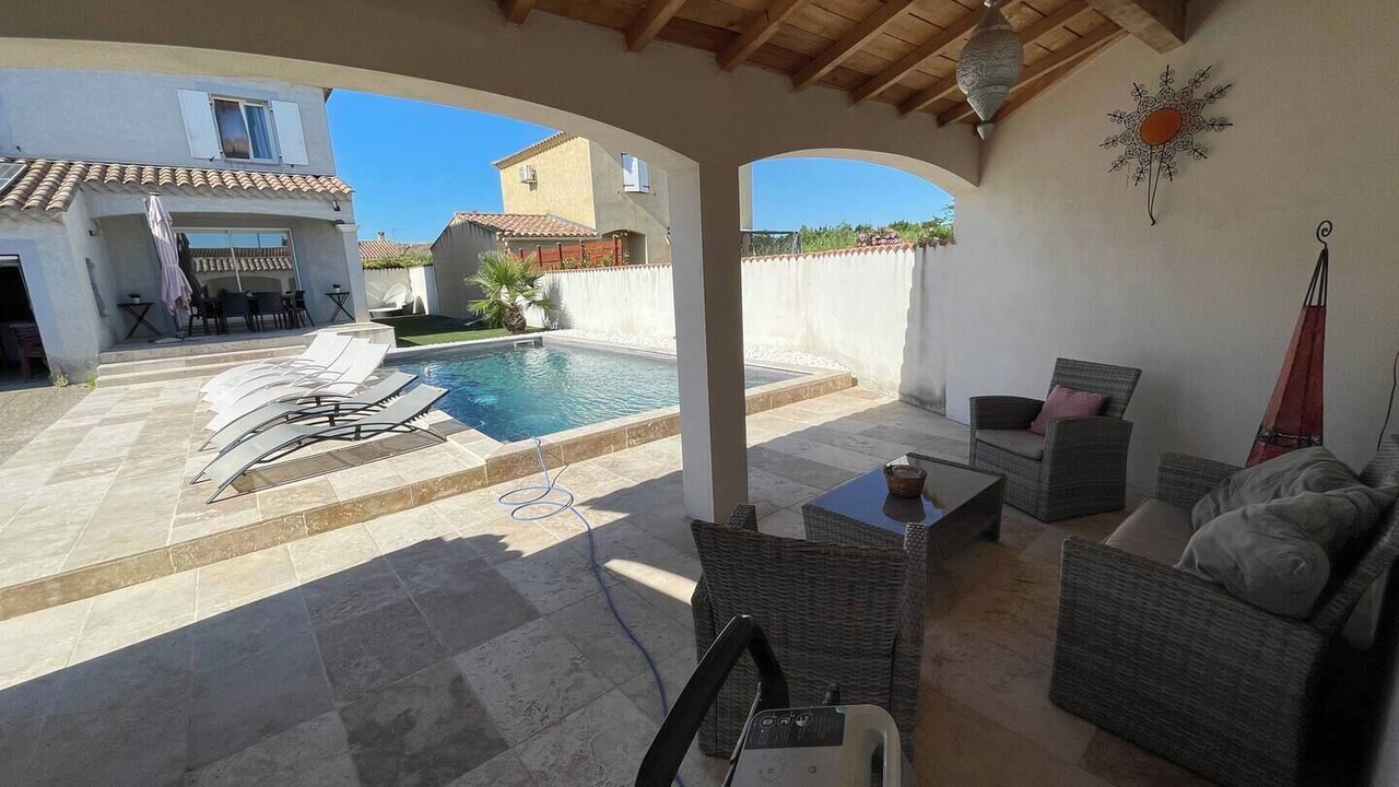 Photo of Outdoor in Jonquieres-Saint-Vincent