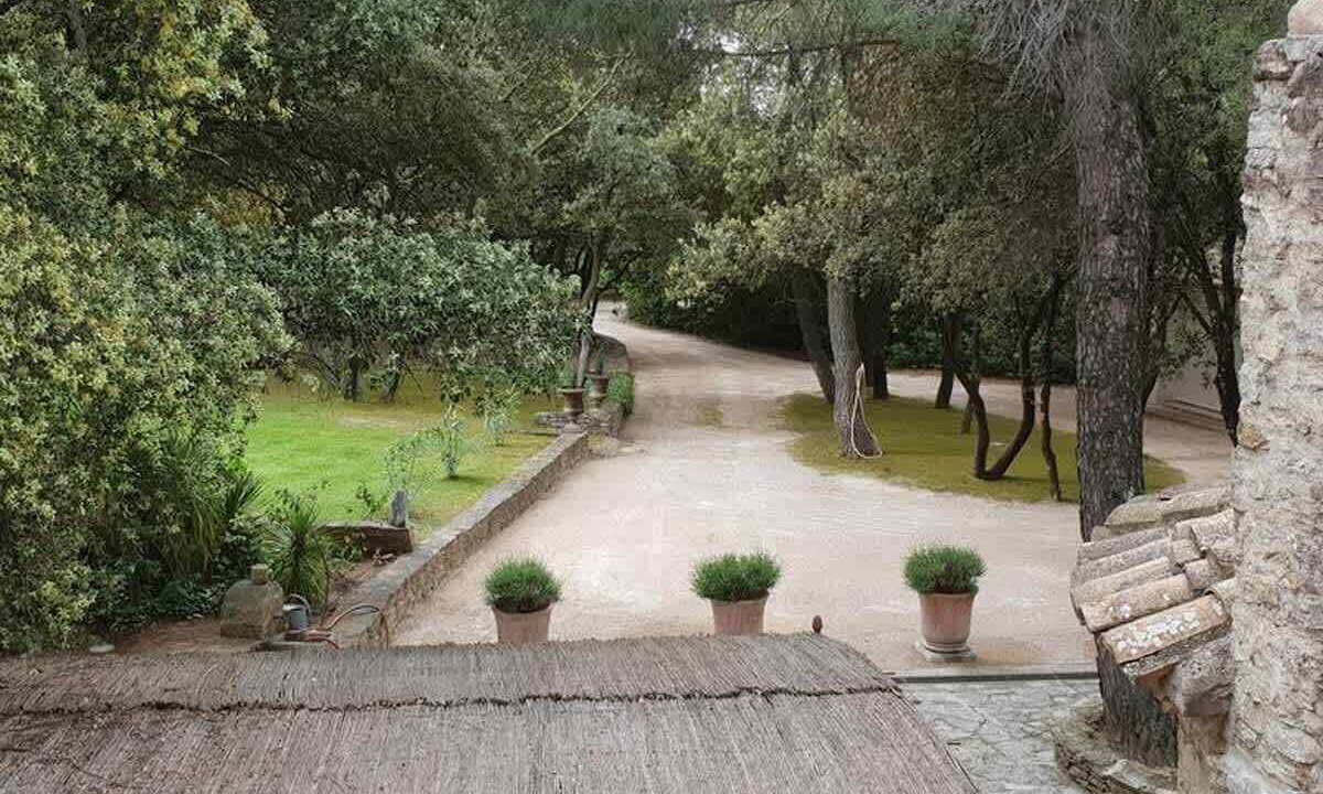 Photo of Outdoor in Orange