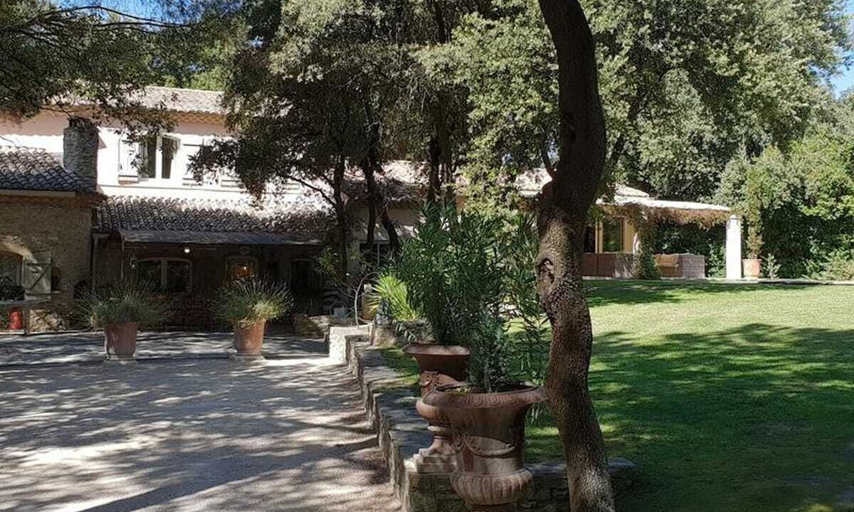 Photo of Outdoor in Orange