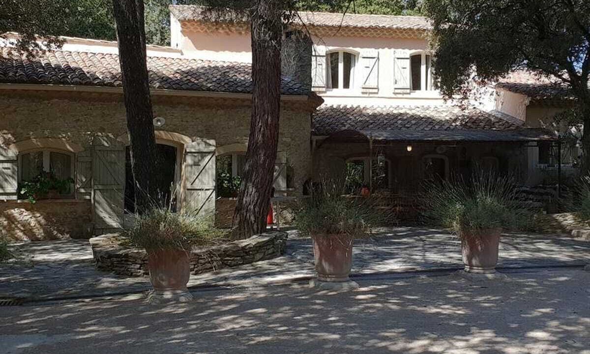 Photo of Outdoor in Orange