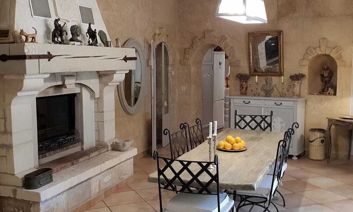 Photo of Livingroom in Orange
