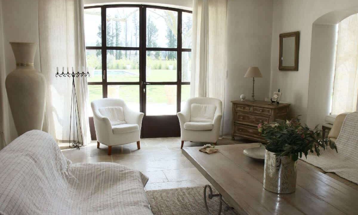Photo of Bedroom in Lagnes