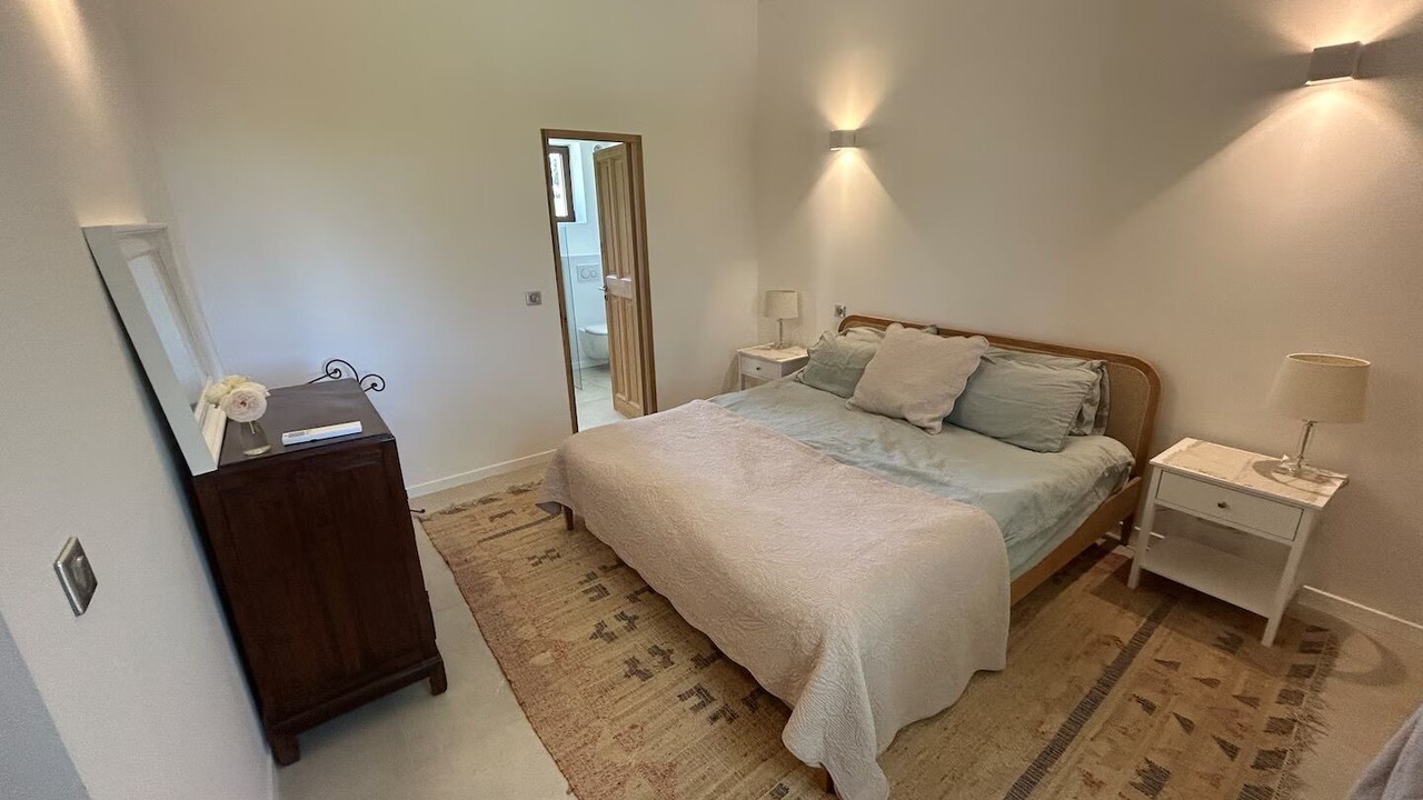 Photo of Bedroom in Goult