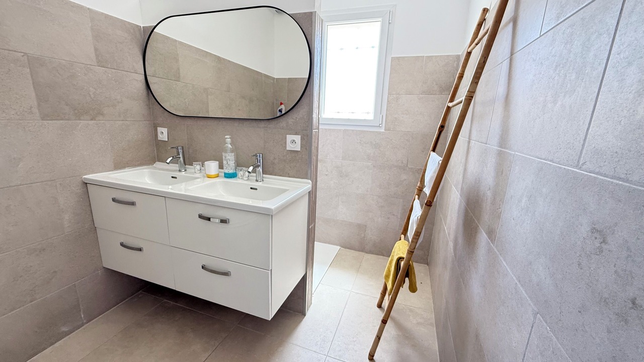 Photo of Bathroom in Mormoiron