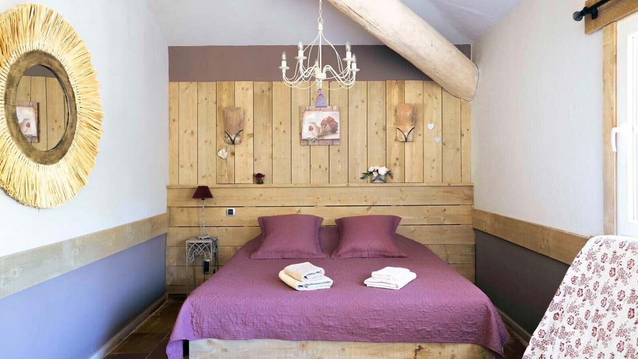 Photo of Bedroom in Saint-Saturnin-les-Apt
