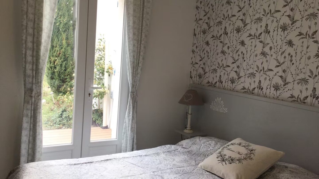 Photo of Bedroom in Pierrevert