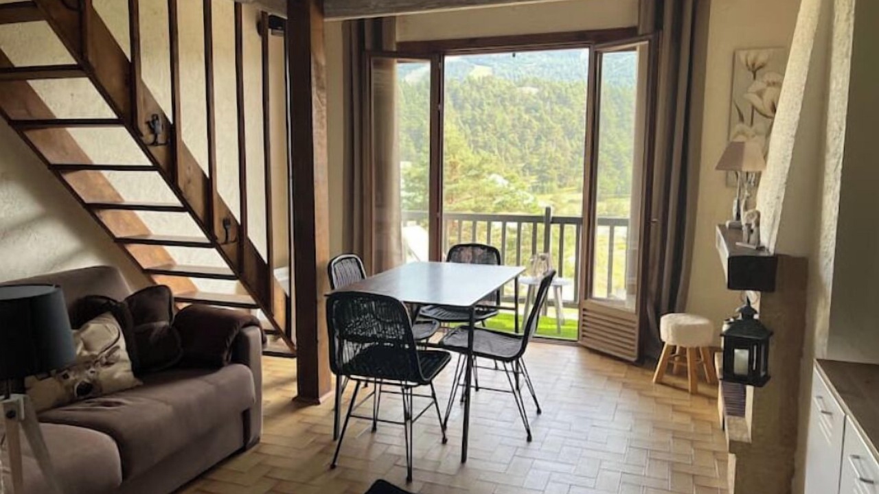 Photo of Livingroom in Greolieres les Neiges