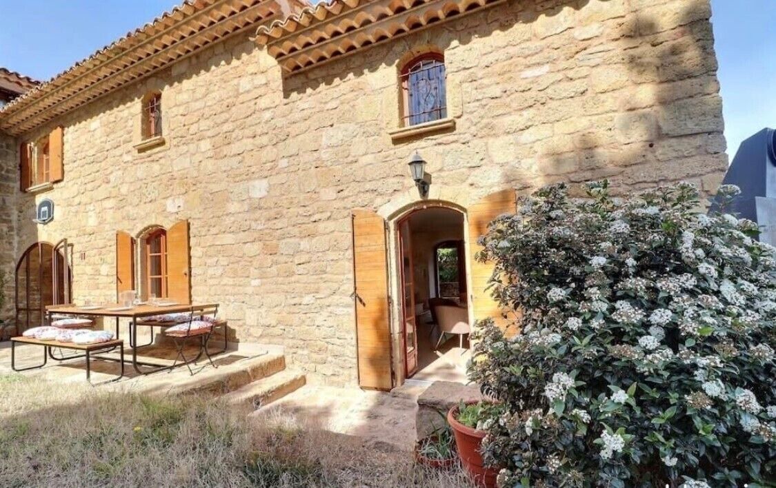 Photo of Outdoor in Miramas