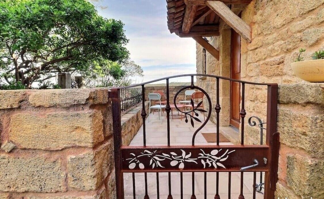 Photo of Patio Balcony in Miramas