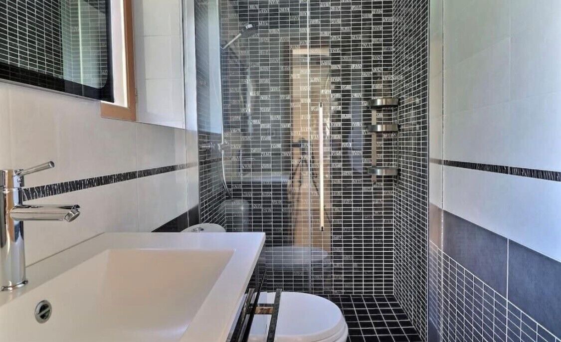 Photo of Bathroom in Miramas