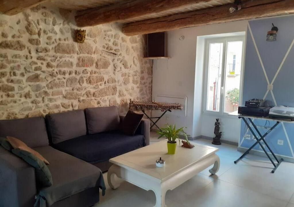 Photo of Livingroom in Jouques