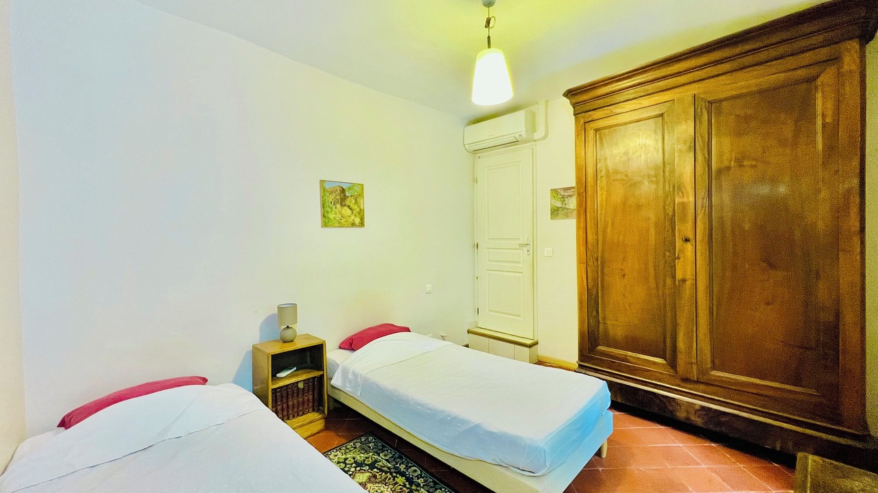 Photo of Bedroom in Miramas